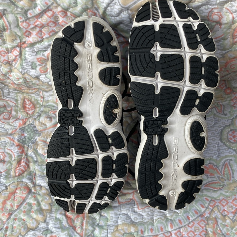 Brooks Pure Cadence Womens 8 Sneaker Shoe Black - Picture 8 of 8